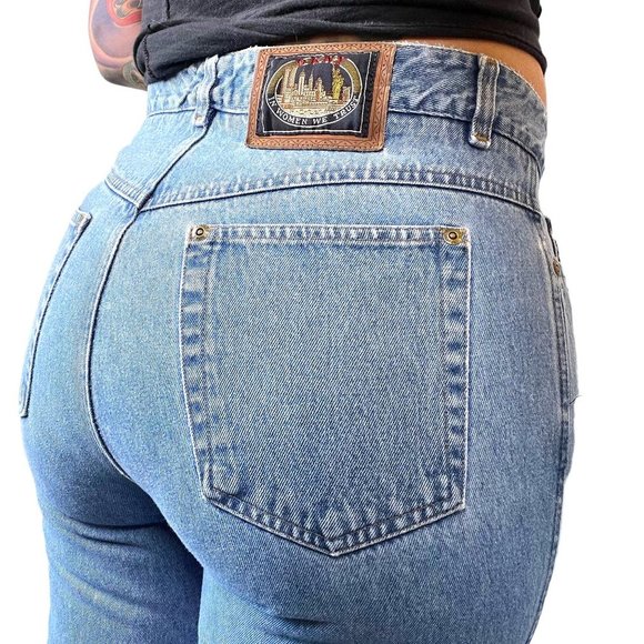 Vintage 90s DKNY In Women We Trust High Rise Straight Leg Jeans 6